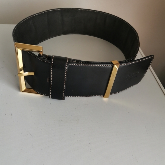 Gian Franco FERRE Italian Leather Black Belt